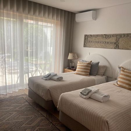On The Way - Mindelo Beach/Guest House Экстерьер фото