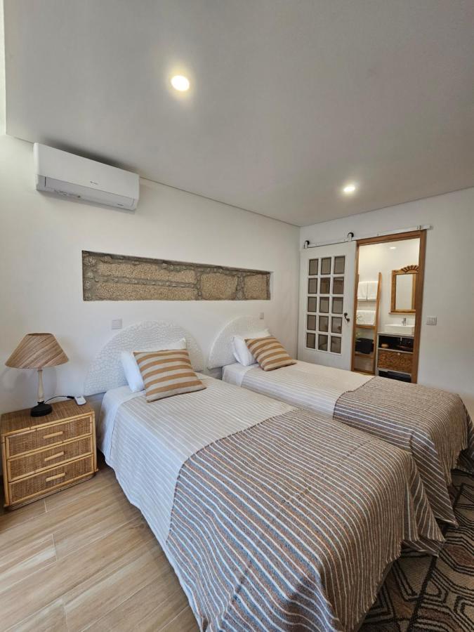 On The Way - Mindelo Beach/Guest House Экстерьер фото