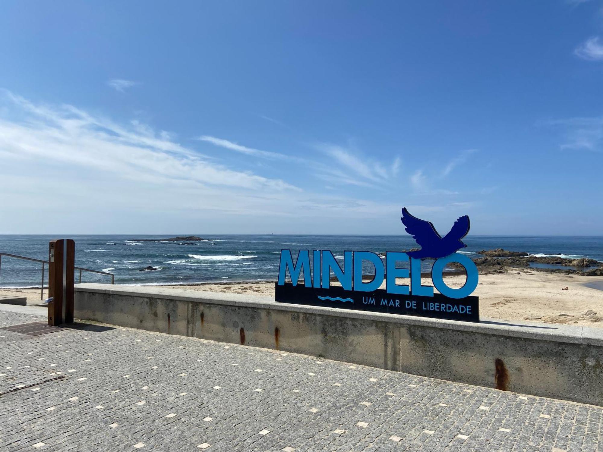 On The Way - Mindelo Beach/Guest House Экстерьер фото