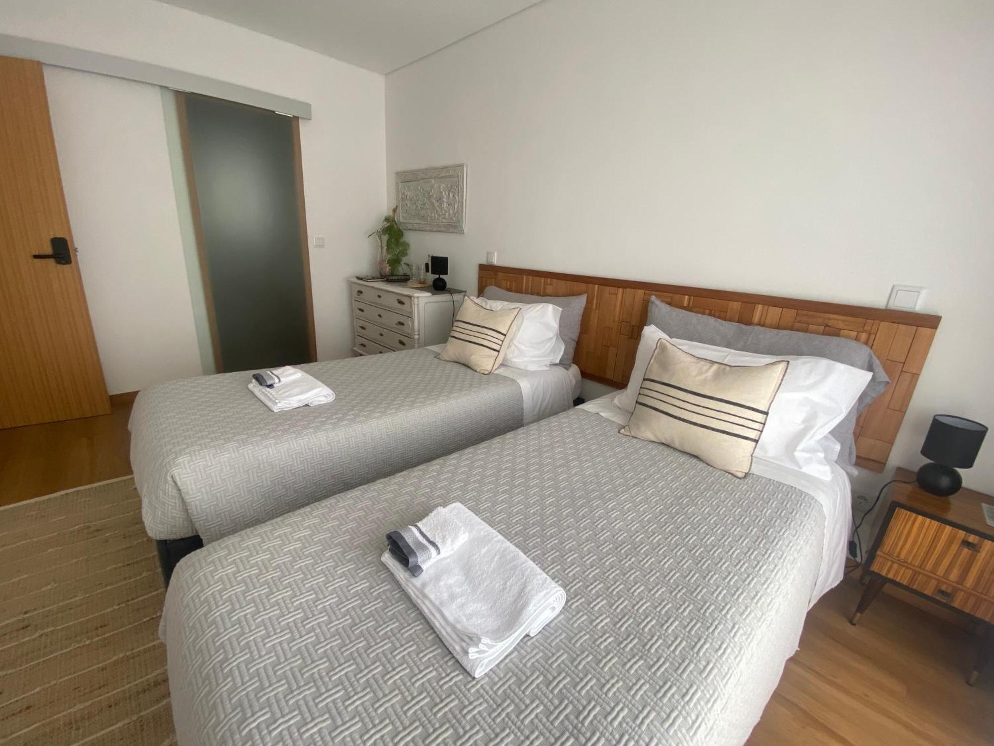 On The Way - Mindelo Beach/Guest House Экстерьер фото